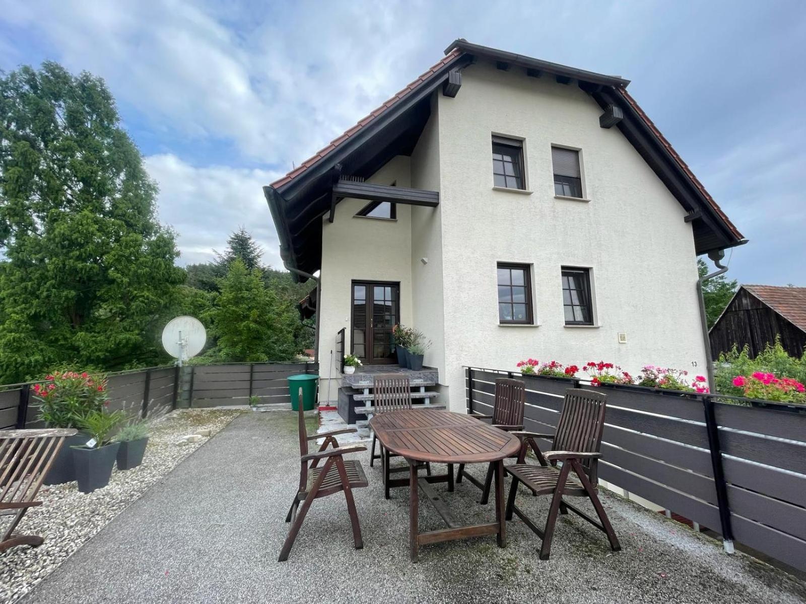 Ferienwohnung 2-Raum App Mit Terrasse Jena Zoellnitz Exterior foto